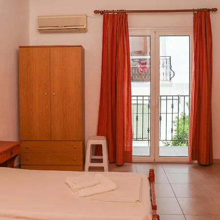 Myrto House شقة